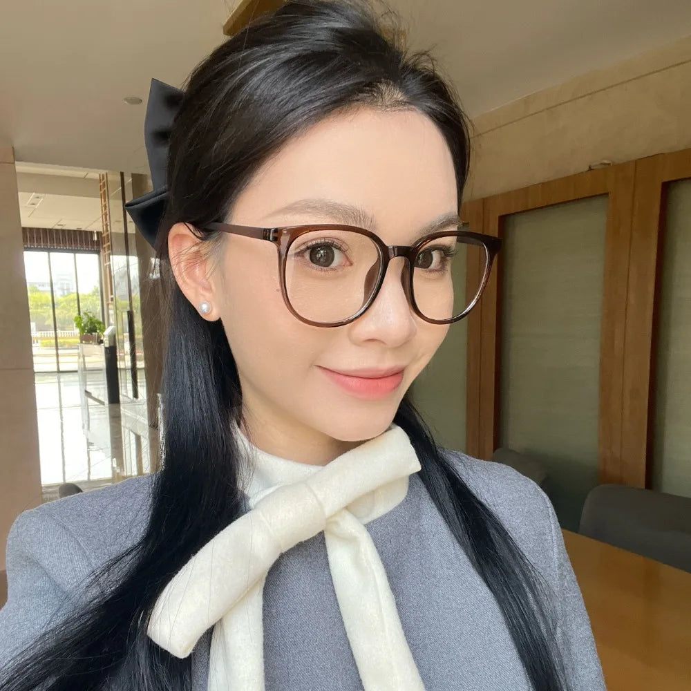 Transparent Anti-blue Light Glasses Lightweight Anti Radiation Square Frame Myopia Glasses Retro Eye Protective