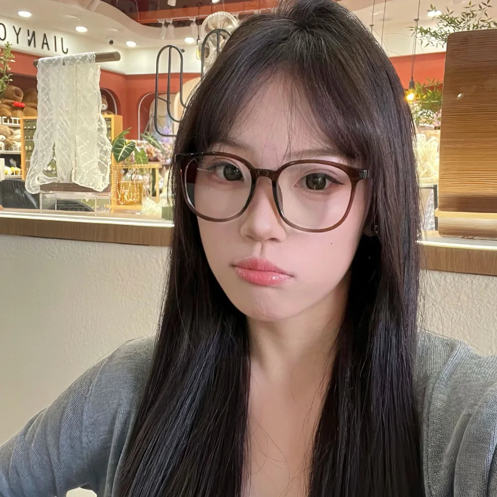 Transparent Anti-blue Light Glasses Lightweight Anti Radiation Square Frame Myopia Glasses Retro Eye Protective