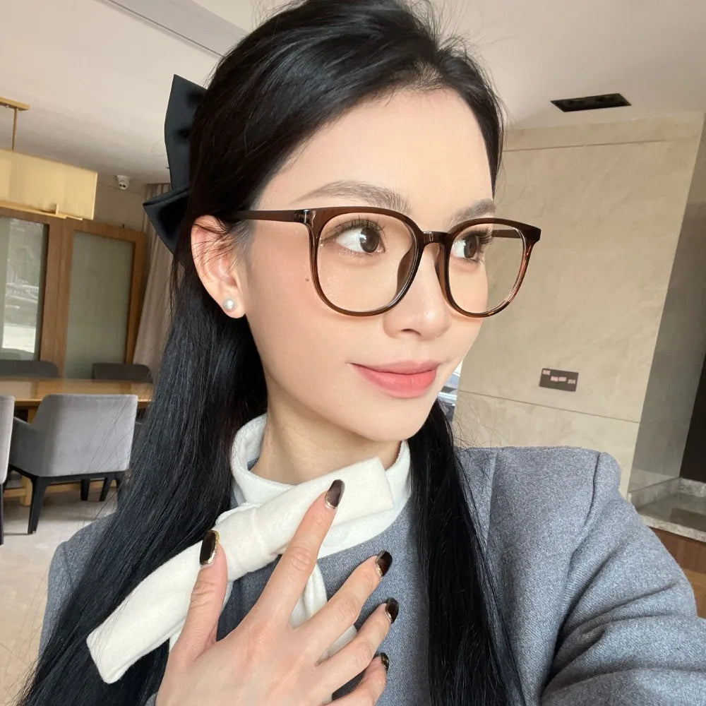 Transparent Anti-blue Light Glasses Lightweight Anti Radiation Square Frame Myopia Glasses Retro Eye Protective