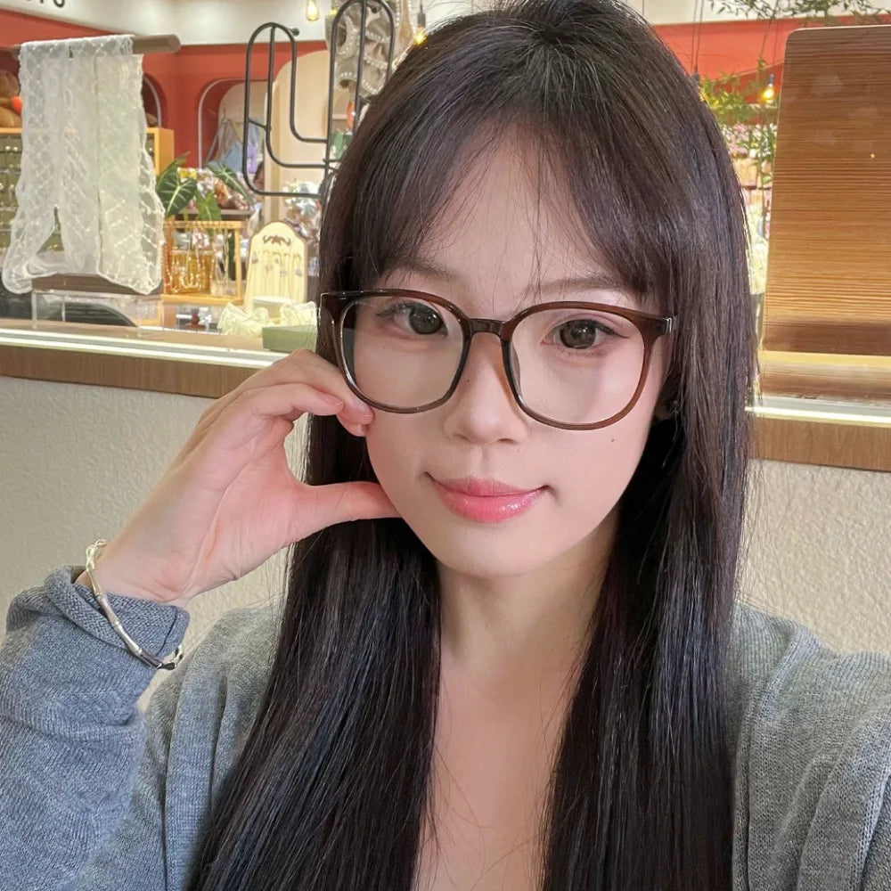 Transparent Anti-blue Light Glasses Lightweight Anti Radiation Square Frame Myopia Glasses Retro Eye Protective