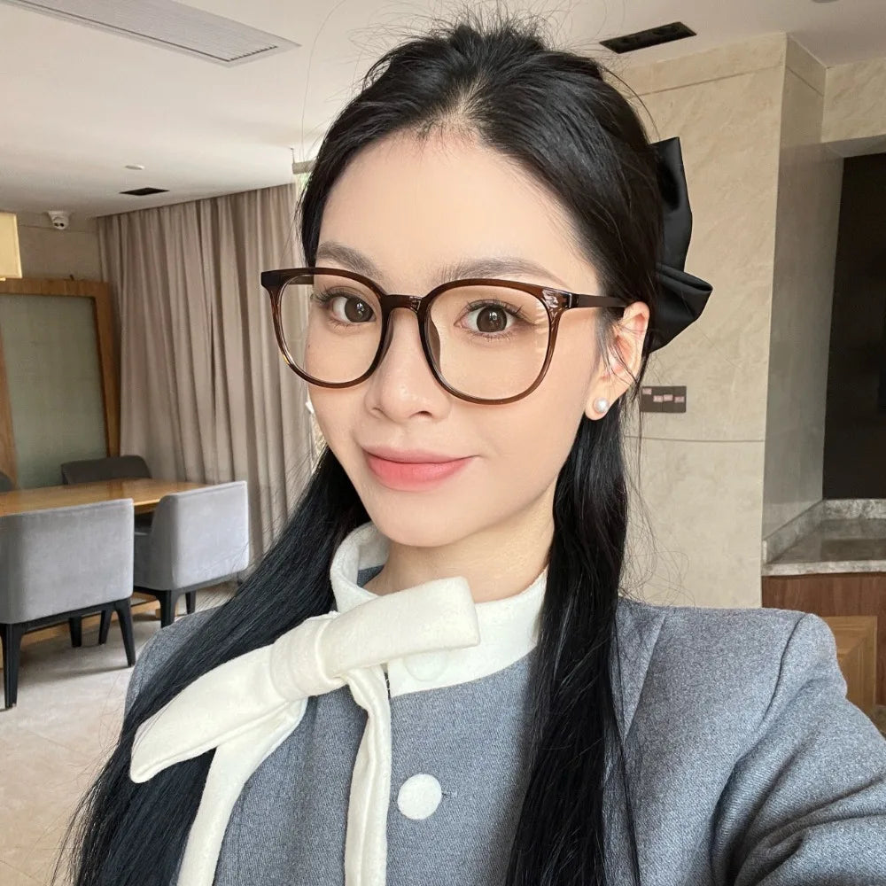 Transparent Anti-blue Light Glasses Lightweight Anti Radiation Square Frame Myopia Glasses Retro Eye Protective